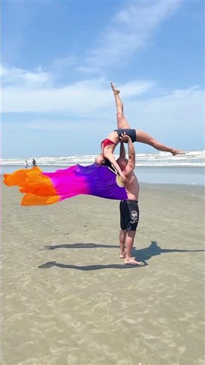 Dance, acroyoga and balance #acrobatics #circus #dance