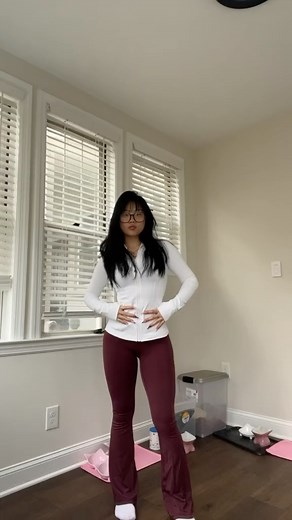 arlene lee on Instagram: "how were ur christmases babes 😽🎄"