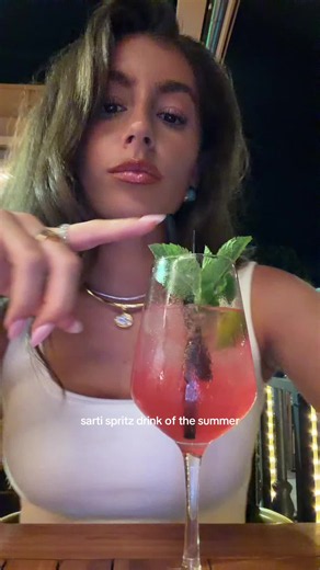 Summer Sparkling Drink Ideas with Bubly & Starface