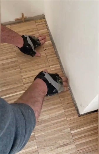 Tipps/ Tricks/ hack/ tools/ Parkett/ Holz/ Kleber/ Vinyl/ sanieren/ Fliesen/ kitten/ bohren/ sägen