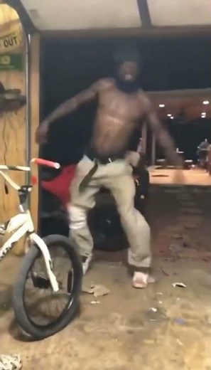 White boy meets black friends crackhead uncle for the first time 😂 FULL VIDEO #shorts #viral #meme