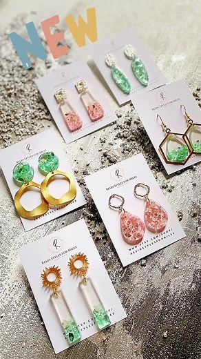 I am super excited about my brand new mirrored glass collection 😁 Necklaces are coming soon too 😊 Shop till you drop in my Etsy boutique Resin Styles for Miles. #mirroredglassjewellery #glassearrings #resinearring #handmadeearring #handmadeearringsforsale #earringsoftheday #earringshandmade #resinstylesformiles #earringreel #jewelryofig #etsyearrings #etsyearringshop #etsyearringsforsale #sparklyearrings #coastalearrings #shoptillyoudrop🛍 #shoptillyoudrop❤️ #shoptillyoudrop #mirroredearrings