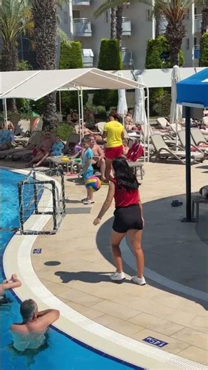 Aктивный отдых у бассейна Mukarnas Spa Resort #shorts
