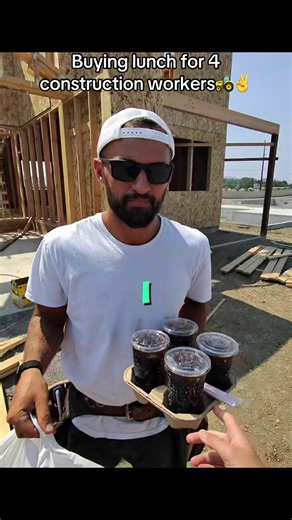 Buying Lunch for 4 Construction Workers: Surprise Houston Hot Chicken