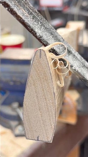 Still using my drawknife the “wrong” way 😀