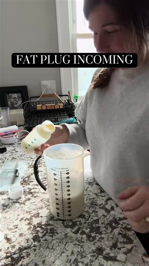 I love when I had extra milk to bag up (throwback vid) 🥲 Also, this time around, I hope to become better at editing these types of videos 🤣 I have no idea what I’m doing lmao #fatplug #breastfeeding #oversupply #baggingbreastmilk #pumpandpour