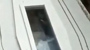 Scary! Corpse waves from inside coffin