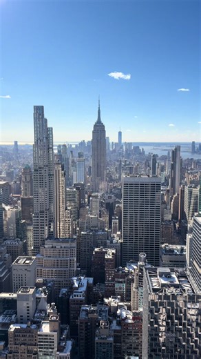 Experience the Stunning Views from Top of the Rock
