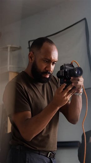 라이카 카메라 코리아 on Instagram: "Leica × Capture One 전략적 파트너십 발표 라이카는 Capture One과의 전략적 파트너십을 통해 라이카 유저를 위한 새로운 체험 혜택을 선보입니다. 이번 협업은 라이카 사진가들을 위한 가장 강력하고 안정적인 테더 촬영 및 편집 워크플로 제공에 초점을 맞추고 있습니다. ✔️직접적이고 안정적인 고속 연결 ✔️즉각적인 이미지 전송과 실시간 Live View ✔️라이카 카메라에 최적화된 Capture One의 컬러 사이언스와 전용 프로파일 프로페셔널 기준에 부합하는 정확하고 매끄러운 촬영 환경을 경험해 보세요. 📍라이카 유저 대상 혜택(M, Q, SL 제품 등록 시 제공) Capture One All in One 플랜 3개월 무료 이용 #라이카 #라이카카메라 #Leica #LeicaCamera #CaptureOne"