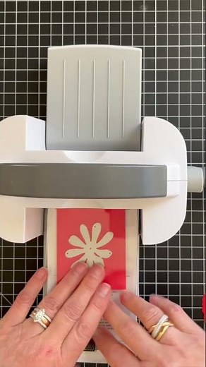 Build a Zinnia Flower with Me! A Stampin' Pretty 1 Minute to WOW! #papercrafts