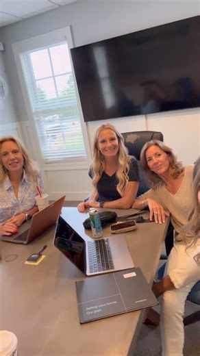 Busy helping clients, smashing our goals, and loving every second of it. ✨ 👋 we are @southernselectrva, your favorite real estate group and Richmond enthusiasts. Follow along for new listings, neighborhood recs, and honest takes on the 2025 real estate market in Richmond. #rvarealtor #richmondbusiness #richmondrealestate #southernselectrva | Southern Select