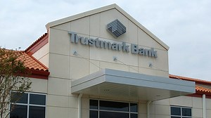 Mississippi women file class action lawsuit against Trustmark Bank over overdraft fees