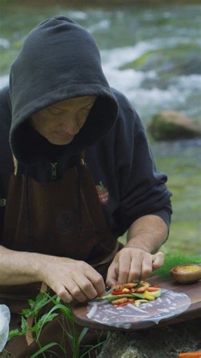 33K views · 487 reactions | Vietnamese Fresh Spring Rolls 異 #cooking #foodporn #asianfood #rolls | AlmazanKitchen | Facebook