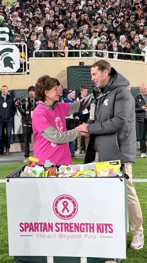 We were proud to partner with Michigan State University for Breast Cancer Awareness Month, collecting donations from the community for patients at the UM Health-Sparrow Herbert-Herman Cancer Center. In this video, U-M Health Regional Network President Margaret Dimond, Ph.D, joins MSU Athletic Director J Batt for an on-field presentation at Spartan Stadium during Saturday’s MSU vs. U-M football game. We’re always working together to support our incredible oncology patients. Michigan State Spartan
