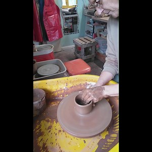 Next Pot Throwing Day coming up: 15 November!! Have fun and be preapred to get a bit mucky as you navigate throwing your first pot on the potter's wheel! 15 November: choose between10.30-1pm; 1.30-3pm or 3.30-5pm. 3-4 people per session, £35pp Accompanied children welcome! To book, or to be added to the mailing list contact sabinedahn61@gmail.com Redfield Pottery MK18 #redfieldpottery #localpotteryclasses #potteryclassesforadults #potteryclasses #potteryfun #potteryclass | Sabine Dahn