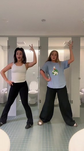 @Foti | Φώτη: Dance Moves with Christina and Barbara!