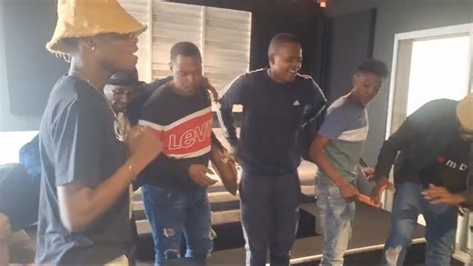 "Tshwala Bami" Cover Prayer!! 🥹🙌🏾🎶🔥🙏🏾 #fyp #fypシ #gwijo #tshwalabamdancechallenge #tshwalabam #love #trendingreels #gwijosongs #amagwijo #mood #viralreels #music #acapella #gwijoavenue #gwijokings | Gwijo_Avenue