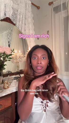 Signs I Am Rich: 10 Vintage Fashion Habits That Signal Wealth