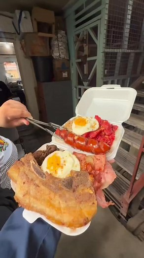 1.1M views · 14K reactions | Sabak na ulet bukas . Paunahan nalang po . we are located @ bldg 3 phase 4 (2nd floor) Guadalupe bliss cembo makati #taksilog #loizsebastian #amigo | Tak'silog | Facebook