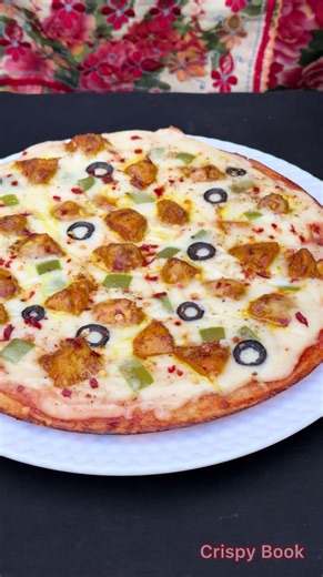 How to Make Pizza at Home on Tawa | Without Oven Chicken Pizza Recipe | Homemade Pizza Recipe Without Oven | Pizza Recipe #pizzarecipe #chickenrecipe #withoutovenpizza#crispybook