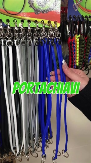 Organizzazione e stile sempre a portata di mano con la vasta selezione di portachiavi di C.I.F.E.M.! 🔑✨ Che tu stia cercando una soluzione pratica per la tua ferramenta — come gli anelli brisè, i cappucci colorati o i classici portachiavi a etichetta per identificare ogni serratura — o un modello più robusto e professionale, abbiamo quello che fa per te. Dai modelli classici in metallo a quelli tecnici con moschettone, garantiamo resistenza e qualità per tenere le tue chiavi sempre al sicuro e 