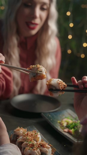 Τρίτη με Shisan προσφορά και Χριστουγεννιάτικη διάθεση 🎄 40% έκπτωση σε όλα #ShisanSushiBar #sushilover #σουσιαθηνα #σουσι #sushiaddict