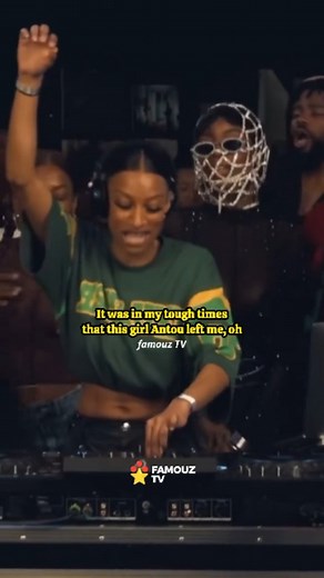 1er gaou - Magic System 🌟 . 📹 TT: nasthedjbaby1 . . . . . . . . . . . . . . . . . . . . #lyrics #famouz #motivation #famouztv #nigeria #southafrica #afromusic #afrobeats #afrobeat #davido #liveperformance #coversong #cover #yabaleftonline #explorepage #explore #exploremore #viral #tiktok #fyp #tiktoknigeria | Famouz Tune