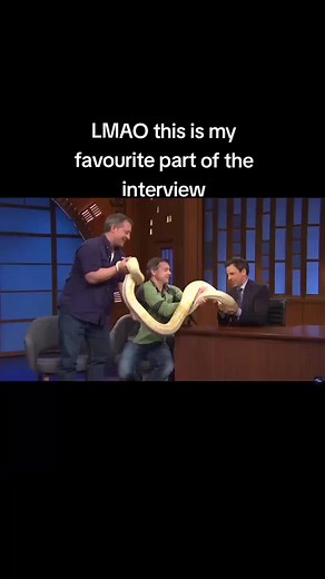 Animation of Snake Squeezing Prey to Death