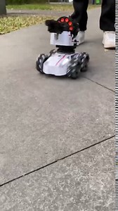 RC Tank Car-3 Head 4WD Stunt Car All Terrain Remote Control Tank Shooting Water Bullets , Blow Bubble, Shoot Foam Darts,Hand Controlled RC Car ,Off-Road Model RC Car Toy for Kids