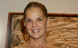 Ali MacGraw’s Rise and Fall: From Love Story to Addiction and Yoga ??????