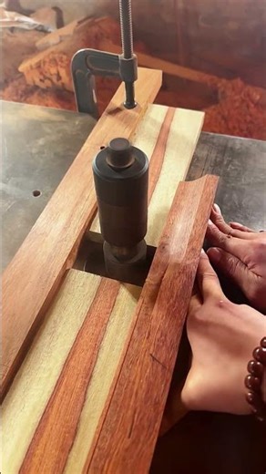 The arc shaped cutting process of wood products- Good tools and machinery make work easy