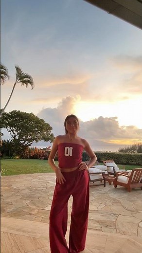 the sunset tonight 😻 #fyp #fashion #sunset #bigfamily #nayveenelson #notenoughnelsons #mauihouse