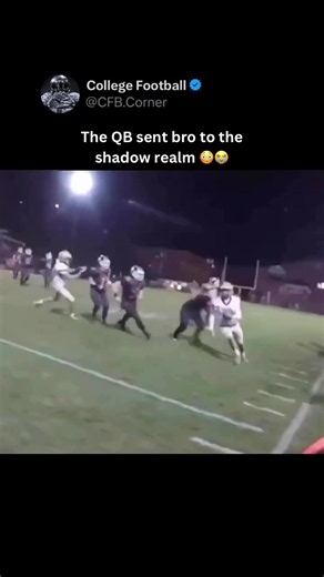 Welcome to the fastest growing football page on TikTok 🤝🏽 #CollegeFootball #Football #CFB (via: goatfarmmedia/IG)