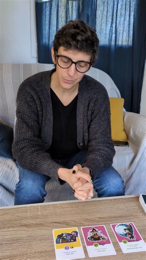 Une autre utilisation des cartes du jeu thérapeutique "poppy Witches", combinaison de cartes pour aborder une problématique, par Céline Riquois docteure en psychologie. | Emma Poppy