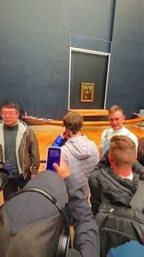 The Mona Lisa Room at the Louvre Museum | #cubans #paris #louvre #museum