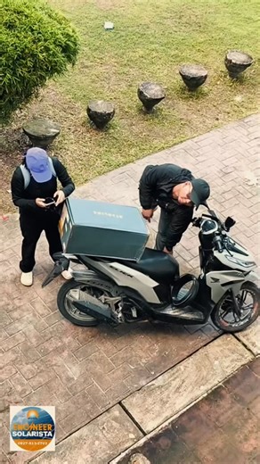 HYBRID SOLAR INSTALLATION 𝐎𝐮𝐫 𝐥𝐚𝐬𝐭 𝐩𝐫𝐨𝐣𝐞𝐜𝐭 𝐟𝐨𝐫 𝐭𝐡𝐞 𝐲𝐞𝐚𝐫 𝟐𝟎𝟐𝟓 Happy New Year to all!! 🔋 Another 8KW On-Off Grid Solar Hybrid Set-up Completed⚡ Capul Parish Church @Capul Northern Samar 📱 With real-time system monitoring, they can now easily track power generation, battery performance, and energy usage anytime, anywhere! 🙏 Special thanks to our regular clients, for always patronizing our products and services! ⚙️💡 ☀️ Sunlight = Savings Security Enjoy uninterrupted p