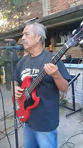 Esta cancion la dedicamos para los amogos de agua prieta sonora.nogales.los angeles tijuana.empalme .puebla y autlan jalisco.se llama sentimientos y canta rafa jimenez. | Cantantes tercera edad de Rafa Jiménez