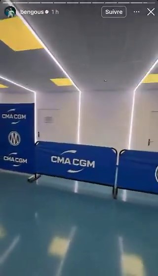 Le plus catastrophique dans ce nouveau logo c'est ce bleu sombre, terne et sans âme imposé par quelques puristes à la retraite ou proche consultés pour l'occasionUn bleu moche🤮 qu'on va désormais voir partout, des maillots jusqu'à la signalétique du club#teamom