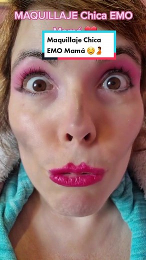 Maquillaje Chica EMO Mamá: Tutorial Creativo