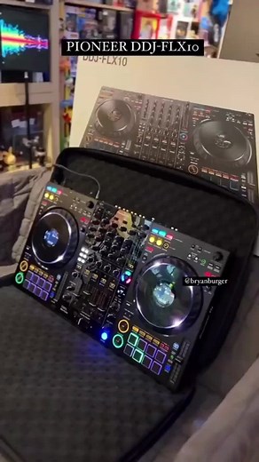 FLX10 DJ Performance with Pioneer DJ Equipment