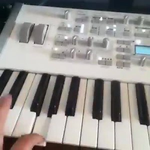 Secret bass tutorial 😂 Video credit: Disprove | Cymatics.fm