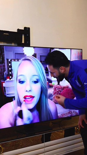 I messed up her lipstick 🤣🤣 #libanfit #Hilarious #funny #humor #comedy #fb | Libanfit