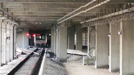 偶遇变声蛇！！！北京地铁八通线独苗车SFM07-01100四方所VVVF四惠下行进站