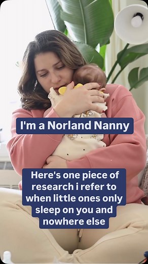 Does your baby only sleep on you and nowhere else? While those cuddly contact naps are lovely, they can leave you feeling stuck. As a Norland Nanny and sleep consultant, I want you to know it’s okay for contact naps if they work for you. However, if you’re ready to make a change, I’m here to support you with a free guide. Just comment CONTACT below, and I’ll send it your way. 4 Steps to Transition Away From Contact Naps: 1️⃣ Create a Familiar Sleep Space: Use a consistent sleep sack, dim the roo
