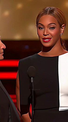 📽️: #Beyonce and Ellen DeGeneres at the 55th Annual Grammy Awards (#2013). ❤️ #rumlchella #romantherharujukubarbie #beyonce #beyhive