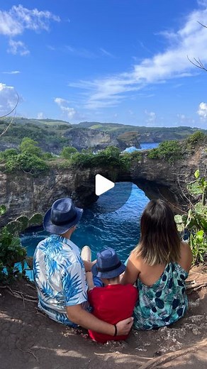 Ayça Dederke | The best day trip ever! Every travel to Bali should include a visit to its small and beautiful neighboring island Nusa Penida. Time is... | Instagram