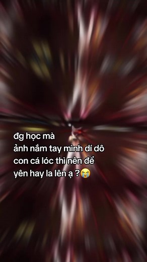 Những Khoảnh Khắc Dí Nhau Trong Lớp Học