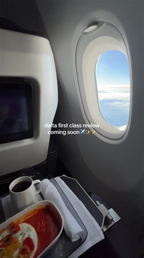 do you think it’s worth it?? 🤷‍♀️ #deltafirstclass #delta #deltabusiness #deltaone #travelreviews