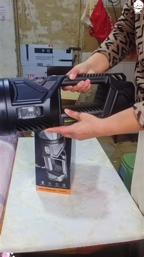 rechargeable heavy duty waterproof 60000 Jumen original 200x brightness 72hours battery life high power lamp beads cob lamp bead 3 speed sidelight 2speed lumen 240 Im high strength abs materials #waterproofflashlight#rechargeableflashli ght#fyp #foryou #philippines tiktok