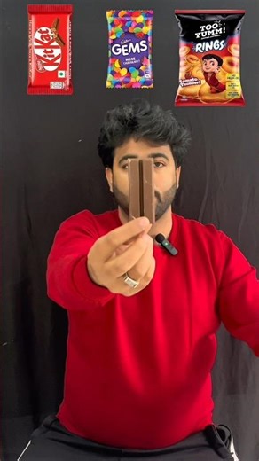 KitKat Gems Too Yumm Rings ASMR Crunch 🤣 Super Sounds #asmr #shorts